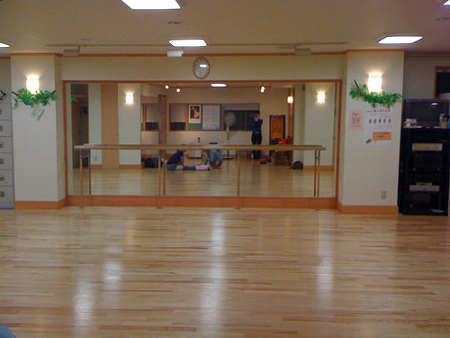7 Tips On Building Your Own Dance Studio In Your Basement